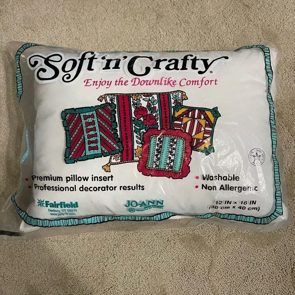 Jo-Ann Fabrics Premium Pillow Insert 12 x 16 Inch Insert